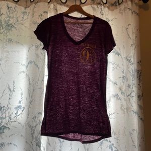 Harry Potter platform nine in 3/4 maroon V-neck T-shirt. Size medium. Worn once